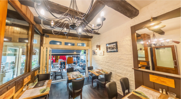 Karine - restaurant EYGALIERES