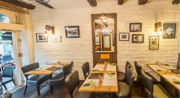Karine - restaurant EYGALIERES